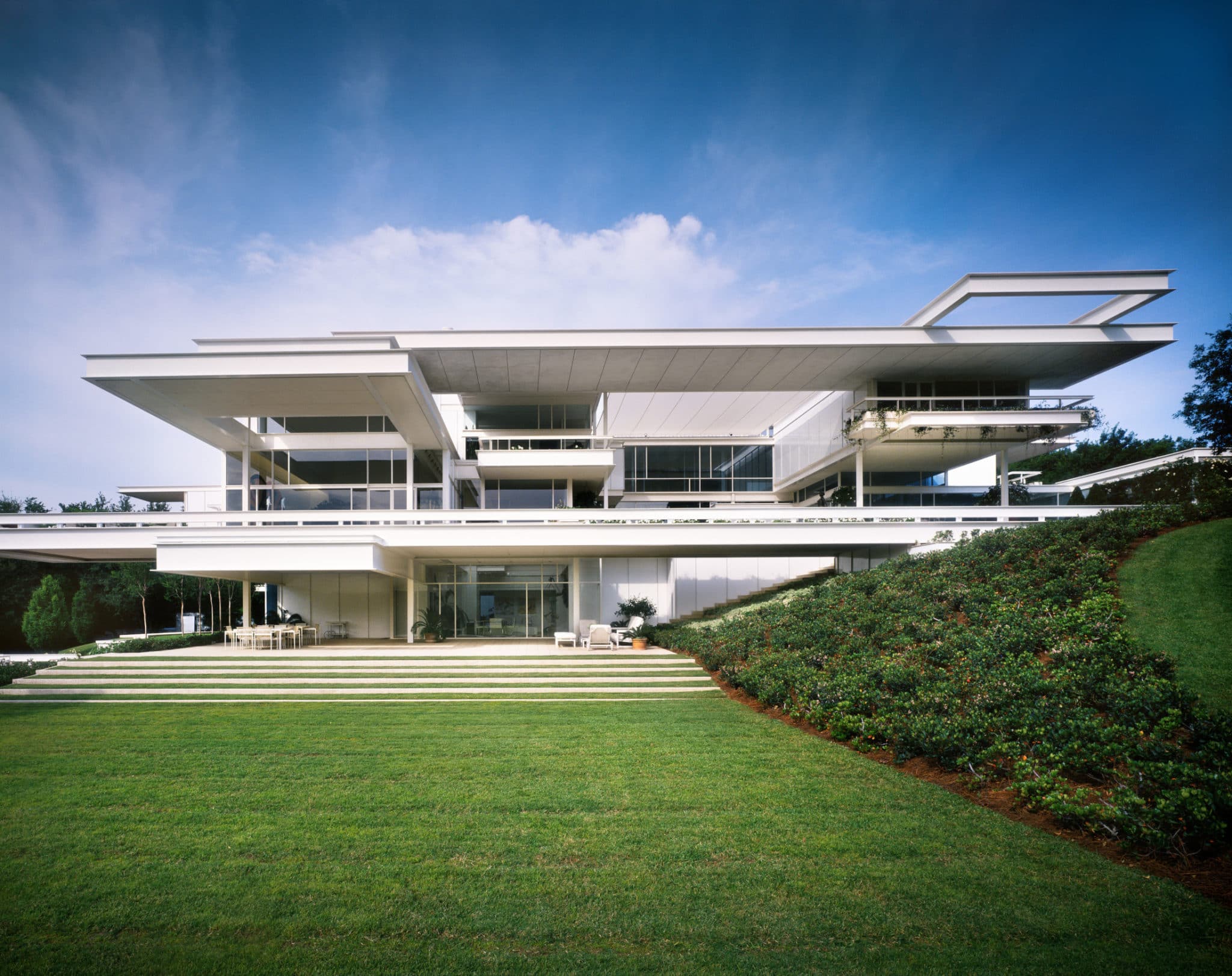 Lgbt Building LGBTQIA Architects | Singularity and Variety | Paul Rudolph